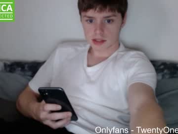 latina cam man twentyoneyearoldstud image #4641040