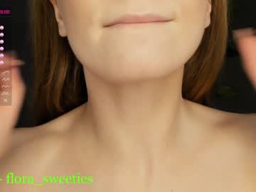 latina cam couple thomashelena image #1005482