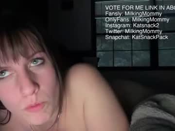 latina cam girl milkingmommy image #2544392