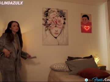 latina cam girl lindabluee image #2860551