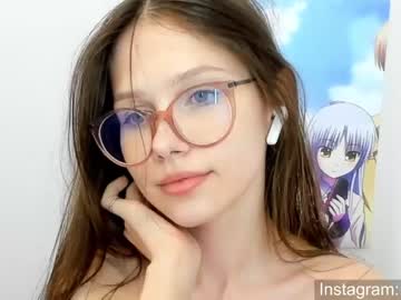 latina cam girl avrora_deis image #2916633