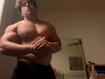 latina cam man hungkingg22 image #4700613