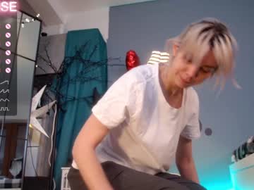 latina cam girl careful_i_bite image #2636670