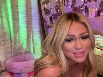 latina cam girl ari_02 image #4371944