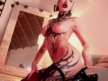 latina cam girl goth_dolll image #4446028