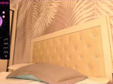 latina cam girl sury_01 image #1012600
