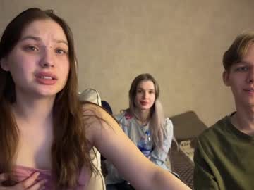 latina cam couple glockoffrog image #4698050