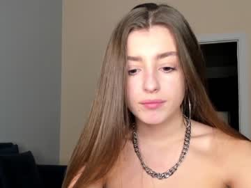 latina cam girl coy_amina_ image #2408261