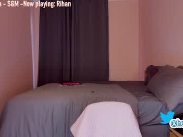 latina cam girl hollyextra image #1677589