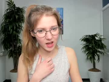 latina cam girl avis_ryan image #699437