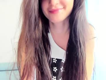 latina cam girl elaanna image #3939858