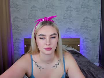 latina cam girl 8a8y_nura image #241565