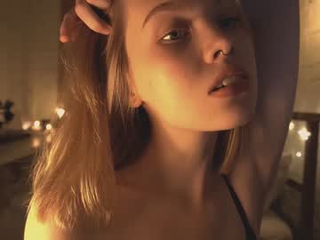 latina cam girl bibi_it_is image #1631583