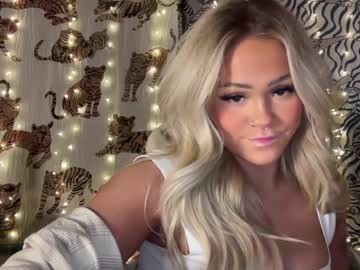 latina cam girl ari_02 image #3780782