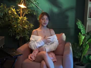 latina cam girl yours_lola image #883314