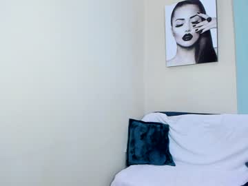 latina cam girl yana_squrel_22 image #148948