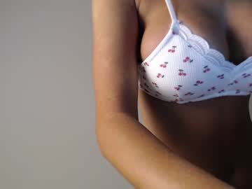 latina cam girl trixie_taylor image #3945986