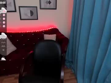 latina cam girl yolandi_toit image #1444568