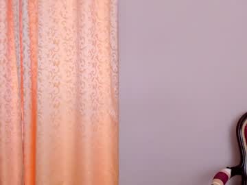 latina cam girl elaanna image #675533