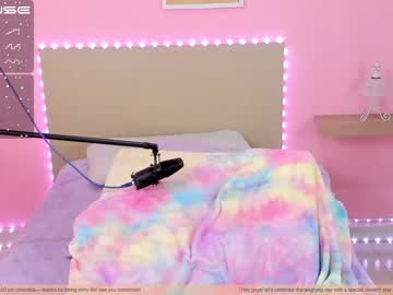 latina cam girl little_effy18 image #2100077