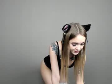 latina cam girl mia_monk image #2122735