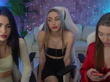 latina cam couple kira0541 image #3826471