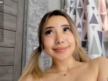 latina cam girl leiya_li image #2225728