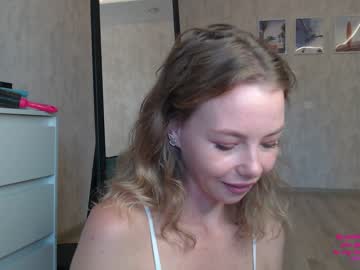latina cam girl elli_harmon image #3399516
