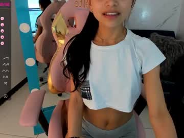 latina cam girl sweet_littleee image #666436