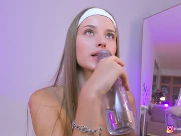 latina cam girl mango_shake image #993846