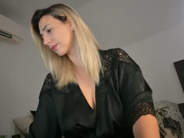 latina cam girl allayah image #3613432