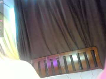 latina cam girl leiya_li image #2396751