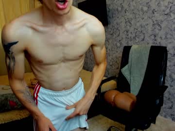 latina cam man joni_joni18 image #1919083