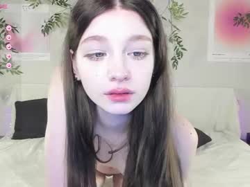 latina cam girl shycinderella image #4002457