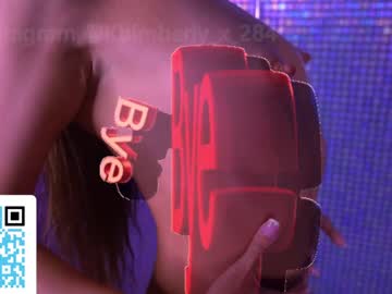 latina cam girl queenafina image #3499840