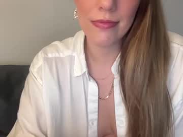 latina cam girl mommyofyourdreams image #4684194