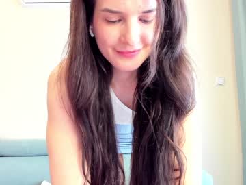 latina cam girl elaanna image #3475284