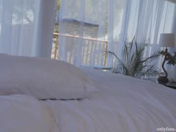 latina cam girl _june image #3744852