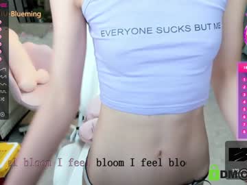 latina cam girl luna_liu520 image #758813