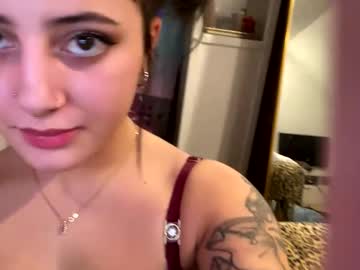 latina cam girl alissajaede image #4692182