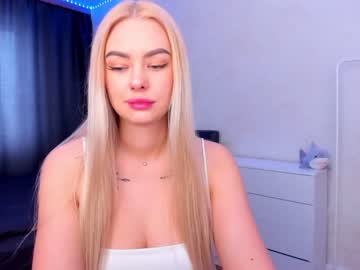 latina cam girl 8a8y_nura image #2568295