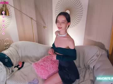 latina cam girl happiness_call image #3018206