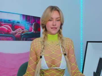 latina cam girl 8a8y_nura image #3641728