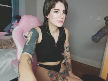 latina cam girl aynmarie image #3162623