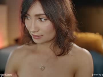 latina cam girl alejastorm image #3483215