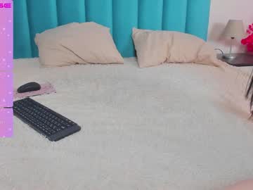 latina cam girl kaylaa_fox image #2469334