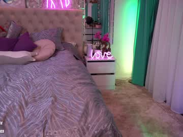 latina cam girl sweety_rinushka_ image #2365262