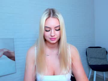 latina cam girl 8a8y_nura image #1221119