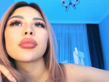 latina cam girl bae_suz image #400185