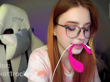 latina cam girl pocketrocket_ image #2732491